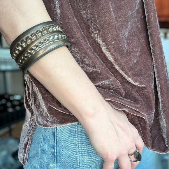 Handmade Ceramic Bangle - Picture 5 of 5